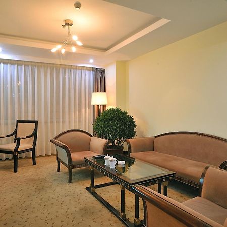 Uiles Hotel Hohhot Eksteriør billede
